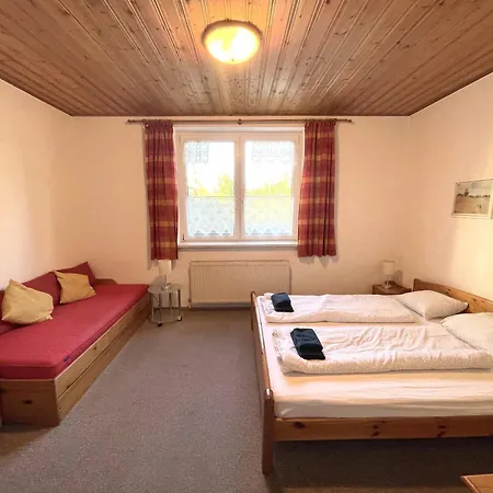 Apartamento Rustikales In *